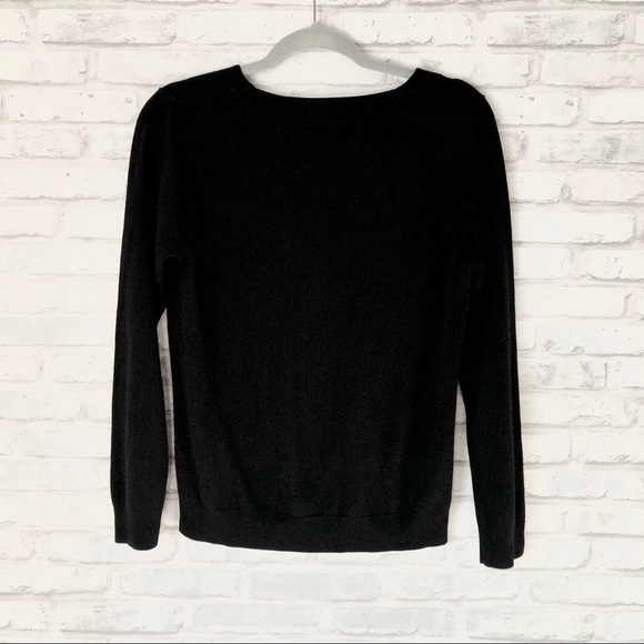 Atmosphere V Neck Sweater - Picture 2 of 4